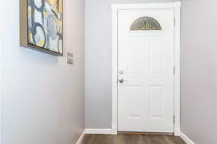 12517 NE 23rd Pl, Bellevue, WA 98005 - Photo 3