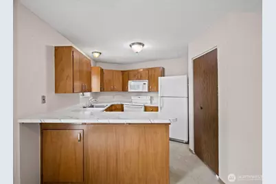 1425 S Puget Drive #117, Renton, WA 98055 - Photo 7