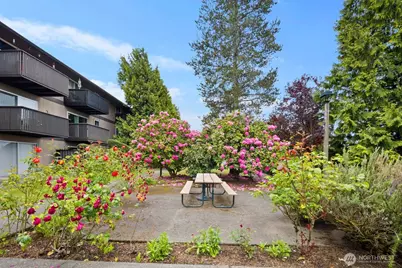 1425 S Puget Drive #117, Renton, WA 98055 - Photo 31