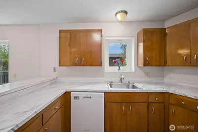 1425 S Puget Drive #117, Renton, WA 98055 - Photo 11