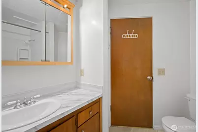 1425 S Puget Drive #117, Renton, WA 98055 - Photo 17