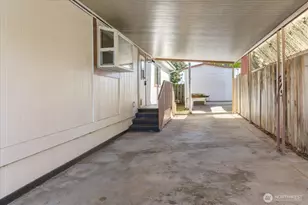 225 NE Ernst St, Oak Harbor, WA 98277 - Photo 25