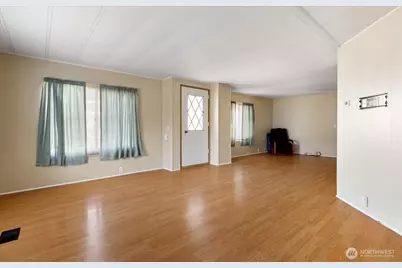 225 NE Ernst Street #93, Oak Harbor, WA 98277 - Photo 5