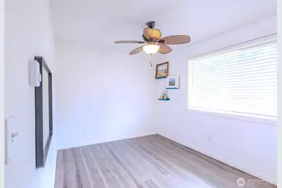 12005 221st Avenue Ct E, Bonney Lake, WA 98391 - Photo 17