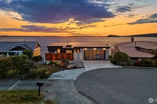 1104 Bayshore Dr, Camano Island, WA 98282 - Photo 33