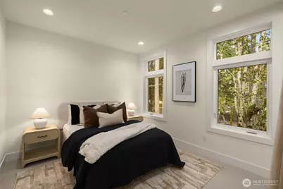 12710 NE 72nd Street, Kirkland, WA 98033 - Photo 23