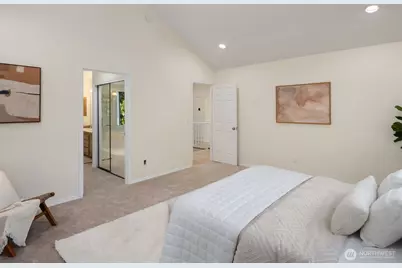 2815 NW Pine Cone Drive, Issaquah, WA 98027 - Photo 19
