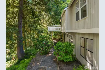 2815 NW Pine Cone Drive, Issaquah, WA 98027 - Photo 29