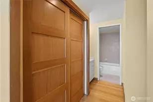 2125 1st Ave, Seattle, WA 98121 - Photo 27