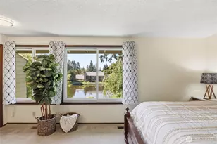 1041 Ihland Pl NE, Bainbridge Island, WA 98110 - Photo 21