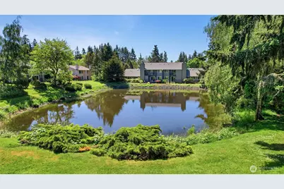 1041 Ihland Place NE, Bainbridge Island, WA 98110 - Photo 31