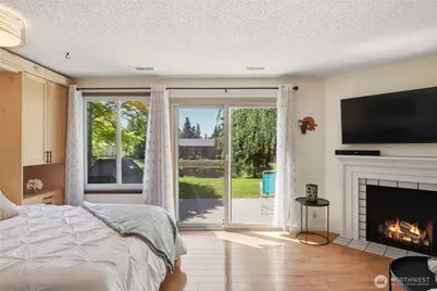 1041 Ihland Place NE, Bainbridge Island, WA 98110 - Photo 13