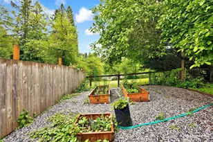 31325 NE 106th St, Carnation, WA 98014 - Photo 15