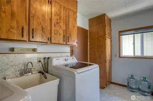616 E Simpson Ave, Montesano, WA 98563 - Photo 17
