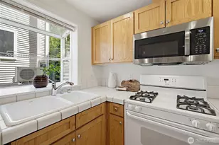 1141 N 93rd St, Seattle, WA 98103 - Photo 13