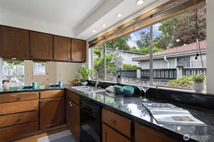 5210 S Kenyon St, Seattle, WA 98118 - Photo 9
