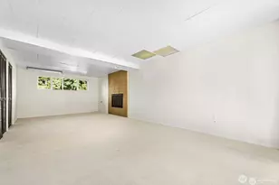 14221 SE 10th Pl, Bellevue, WA 98007 - Photo 13