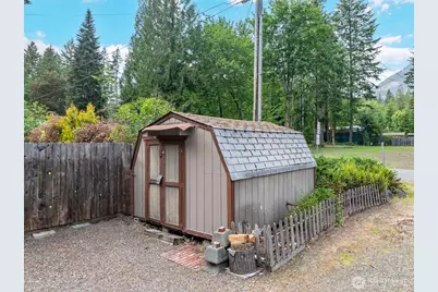105 Mount Rainier Drive, Packwood, WA 98361 - Photo 17