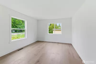 10302 40th Avenue E, Tacoma, WA 98446 - Photo 11
