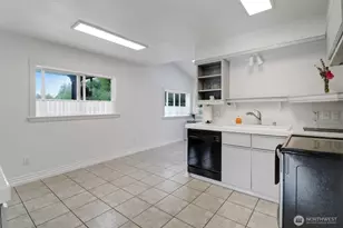 14902 Turner Rd SE, Rainier, WA 98576 - Photo 7