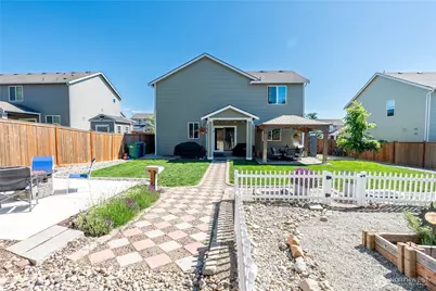 963 Bondgard Avenue E, Enumclaw, WA 98022 - Photo 3