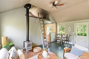 305 49th St, Port Townsend, WA 98368 - Photo 7