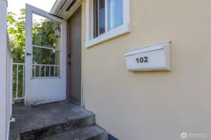102 & 104 9th Street SW, Puyallup, WA 98371 - Photo 5