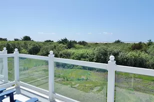 855 Ocean Shores Blvd NW, Ocean Shores, WA 98569 - Photo 1