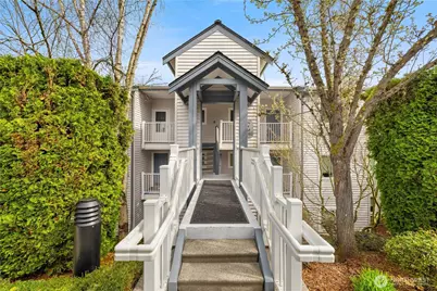 12740 NE 10th Place #E302, Bellevue, WA 98005 - Photo 1