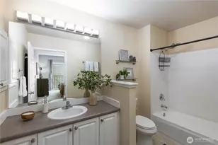 524 6th Ave W, Seattle, WA 98119 - Photo 9