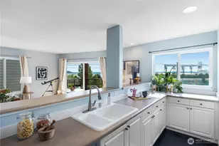 524 6th Ave W, Seattle, WA 98119 - Photo 5