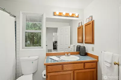23435 NE 28th Place, Sammamish, WA 98074 - Photo 17