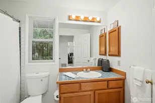 23435 NE 28th Pl, Sammamish, WA 98074 - Photo 17