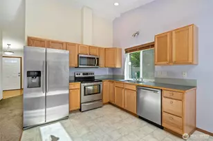 31 E Squaxin Pl, Shelton, WA 98584 - Photo 9
