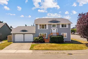 1675 SW 8th Ave, Oak Harbor, WA 98277 - Photo 1