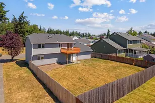 1675 SW 8th Ave, Oak Harbor, WA 98277 - Photo 3