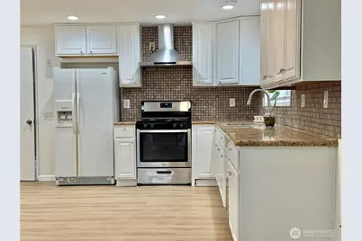 19431 107th Avenue SE, Renton, WA 98055 - Photo 3