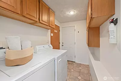 13804 Redmond Way, Redmond, WA 98052 - Photo 15