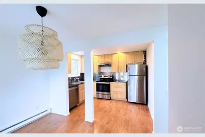 725 141st Place NE #4, Bellevue, WA 98007 - Photo 9