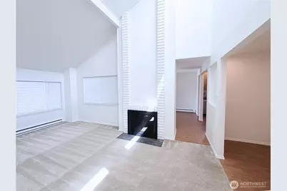 725 141st Place NE #4, Bellevue, WA 98007 - Photo 5