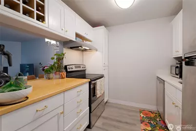 3430 I Street NE #J101, Auburn, WA 98002 - Photo 3
