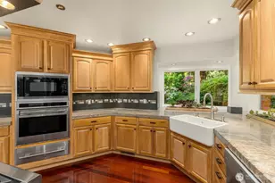 4560 Island Ave, Bainbridge Island, WA 98110 - Photo 9