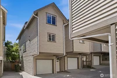 1017 NE 123rd Street #C, Seattle, WA 98125 - Photo 1
