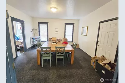 5201 19th Avenue NE, Seattle, WA 98105 - Photo 9