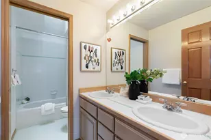 12021 198th Ct NE, Woodinville, WA 98077 - Photo 31