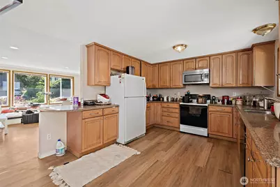2521 Talbot Crest Drive S, Renton, WA 98055 - Photo 9