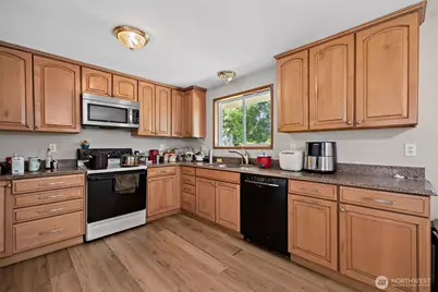2521 Talbot Crest Drive S, Renton, WA 98055 - Photo 11
