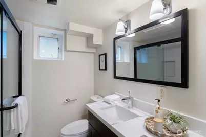 3917 Midvale Avenue N #A, Seattle, WA 98103 - Photo 29