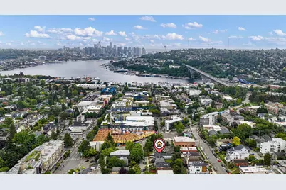 3917 Midvale Avenue N #A, Seattle, WA 98103 - Photo 3