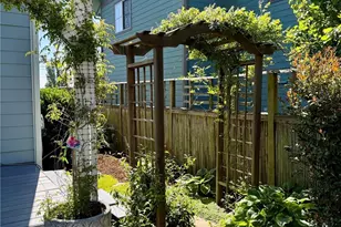 2675 Wilson St, Port Townsend, WA 98368 - Photo 33